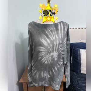 NWT. Lightweight Sweater
